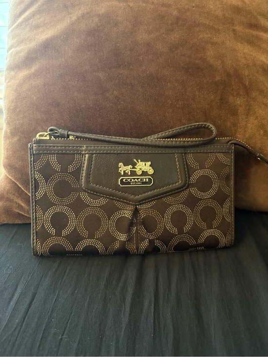 Coach Handbags - Vintage Coach brown wristlet/wallet